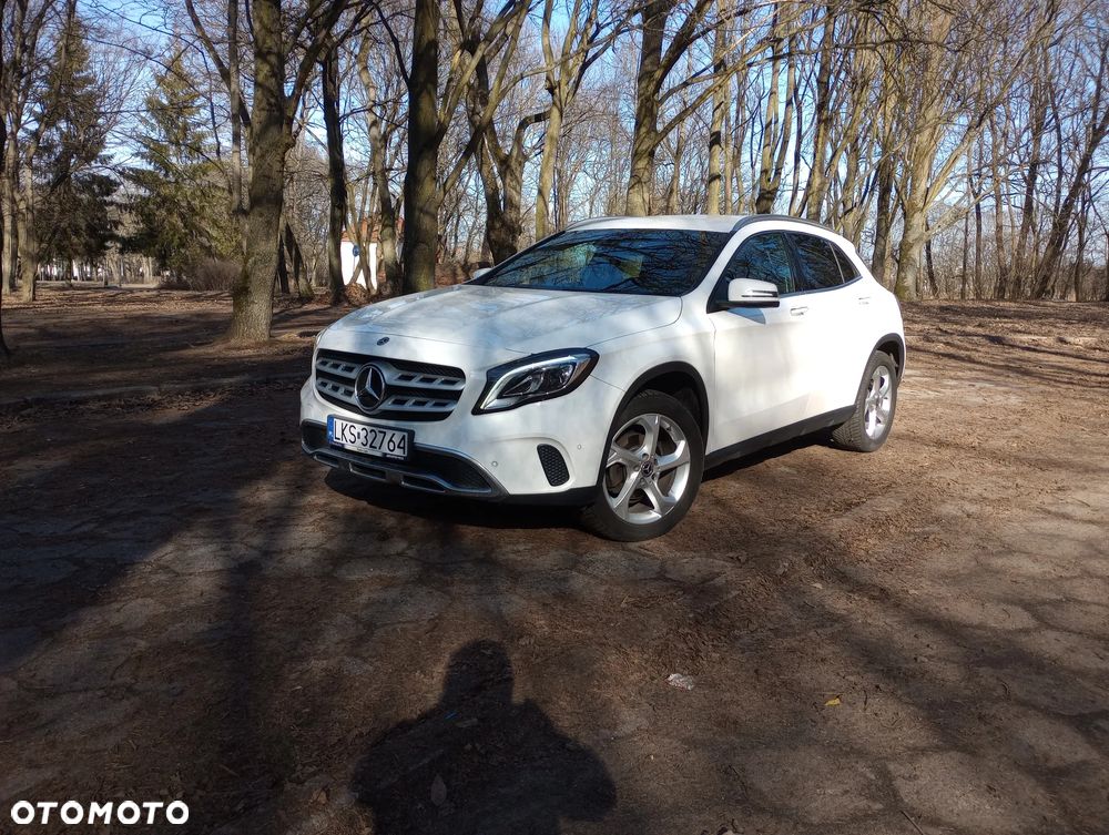 Mercedes-Benz GLA 200 7G-DCT - 2