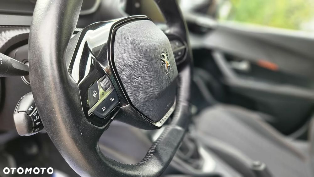Peugeot 2008 Benzin 100 Style - 22