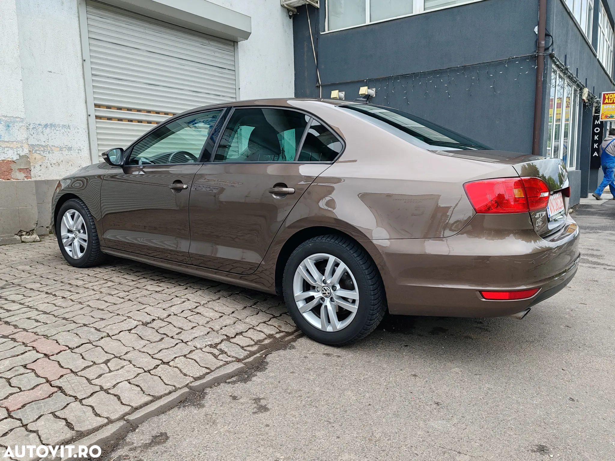 Volkswagen Jetta 1.6 TDI Blue Motion Technology Comfortline - 5