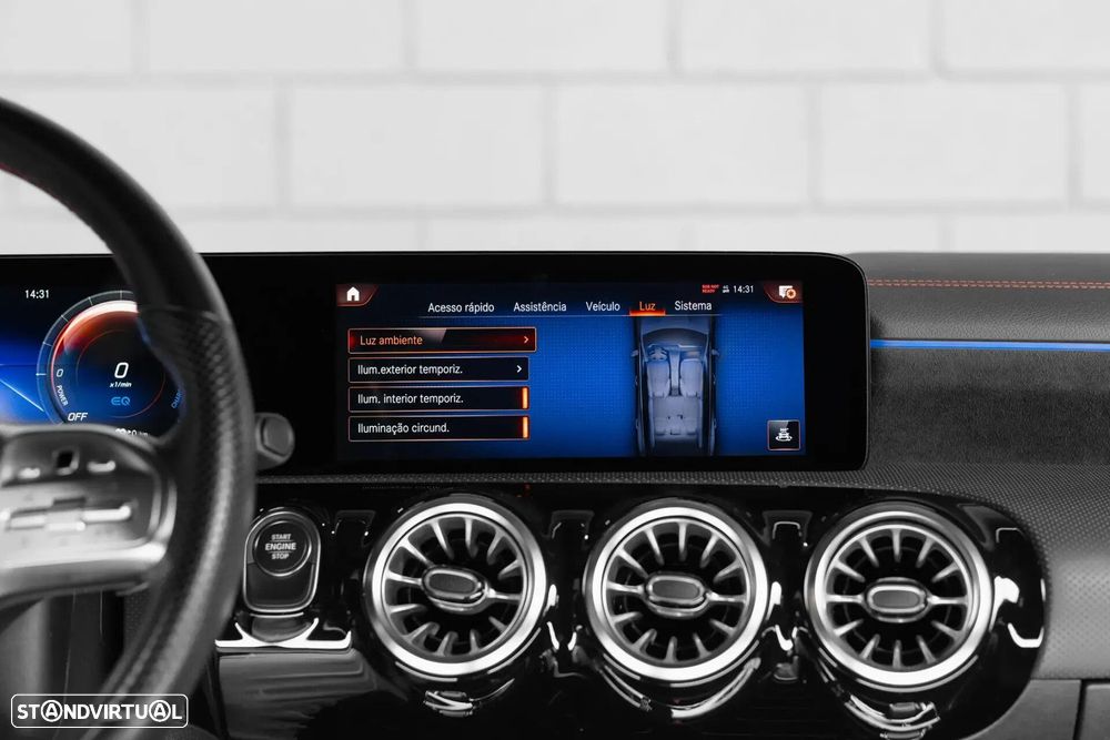 Mercedes-Benz CLA 250 - 21