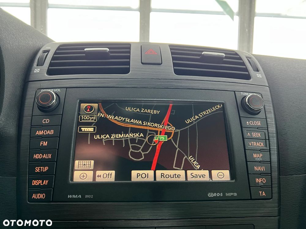 Toyota Avensis 2.0 Prestige NAVI MS - 29