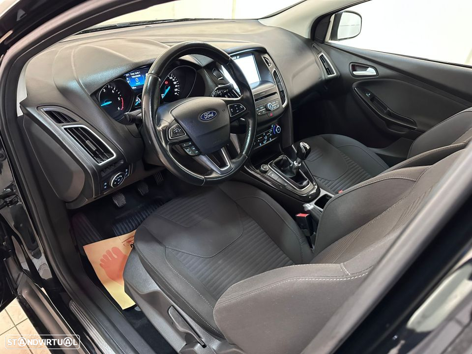 Ford Focus 1.5 TDCi Titanium - 13