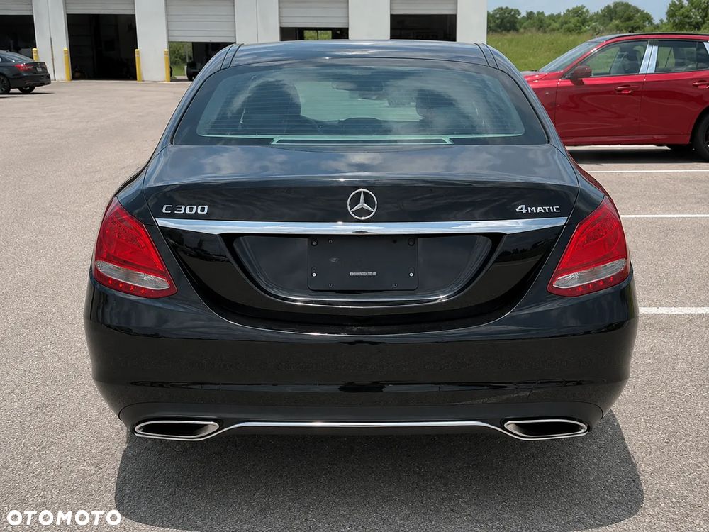 Mercedes-Benz Klasa C 300 7G-TRONIC AMG Line - 5