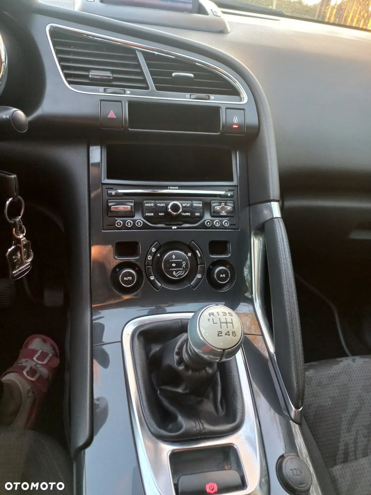 Peugeot 3008 2.0 HDi Premium - 17