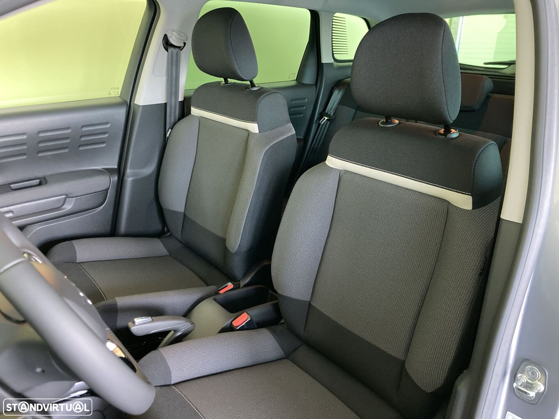 Citroën C3 Aircross 1.2 PureTech C-Series - 8