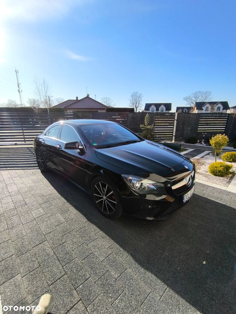 Mercedes-Benz CLA 180 - 1