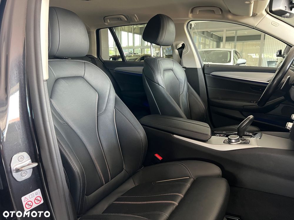 BMW Seria 5 520d xDrive mHEV Luxury Line sport - 40