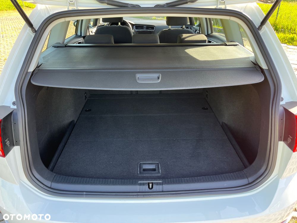 Volkswagen Golf 1.6 TDI BMT Comfortline - 18