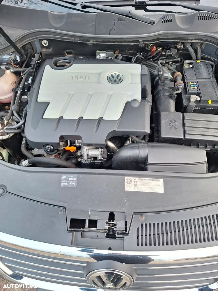 Volkswagen Passat 2.0 TDI DSG BlueMotion Technology Highline - 32