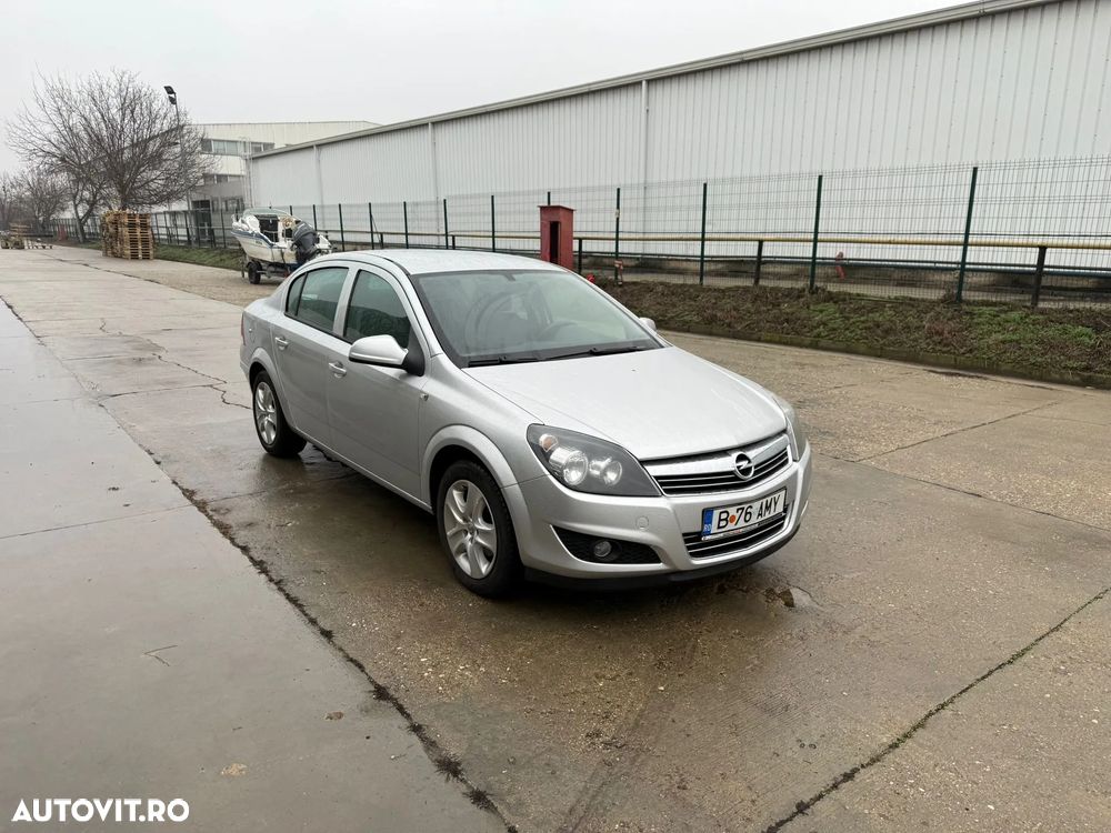 Opel Astra 1.6 TWINPORT ECOTEC Start/Stop Active - 2