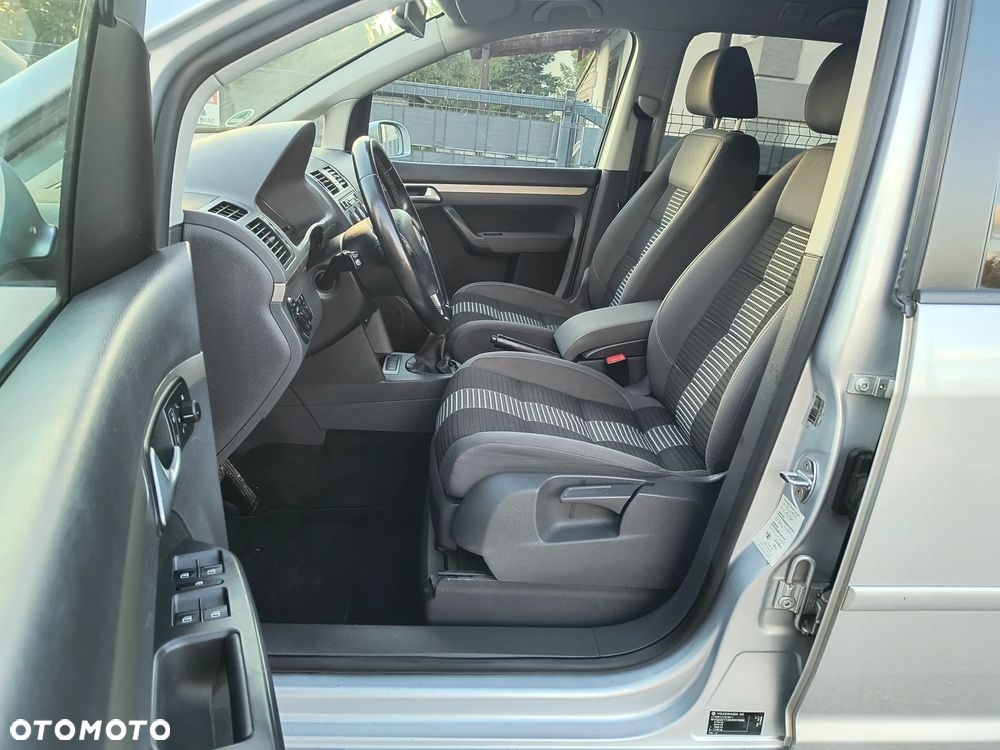 Volkswagen Touran 1.6 United - 11