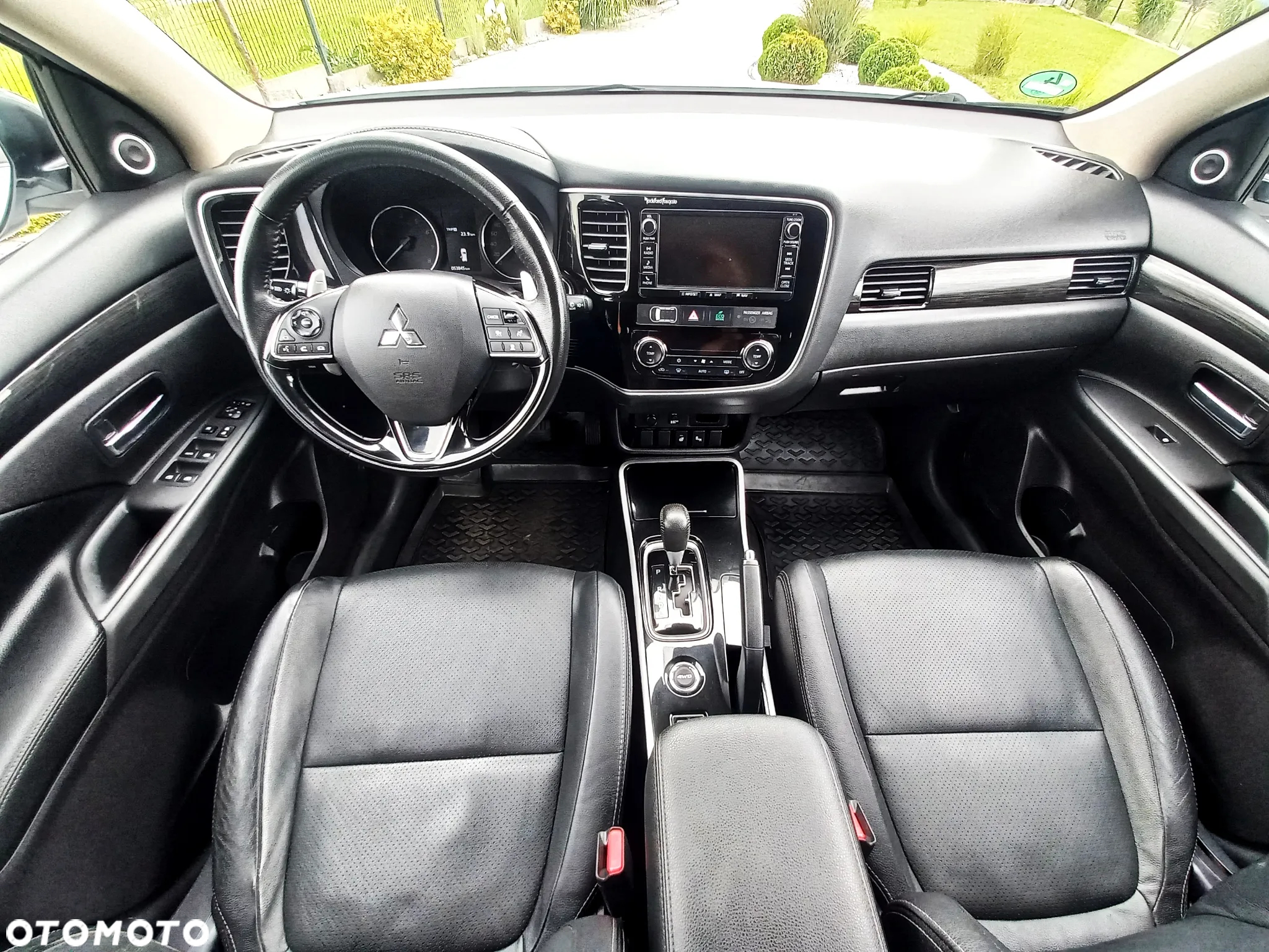 Mitsubishi Outlander 2.0 Intense + Navi 4WD CVT - 5