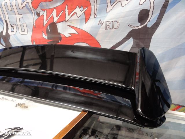 Aileron / lip / spoiler traseiro em plástico ABS e em preto piano brilhante para Honda Civic EK 96-01 3 portas type r look - 11