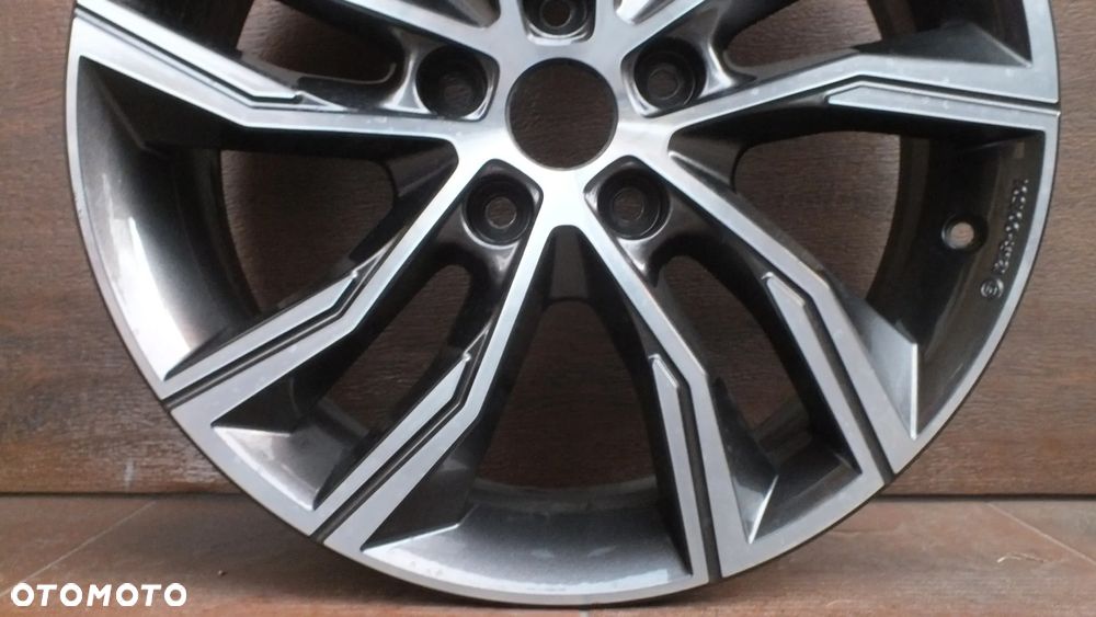 Felga aluminiowa 7,5x18 Kia Proceed III  J7400ADE08 - 3