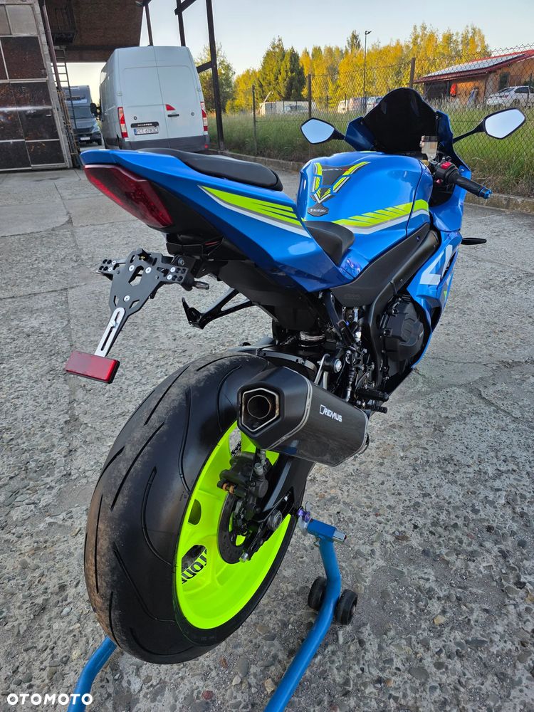 Suzuki GSX-R - 7
