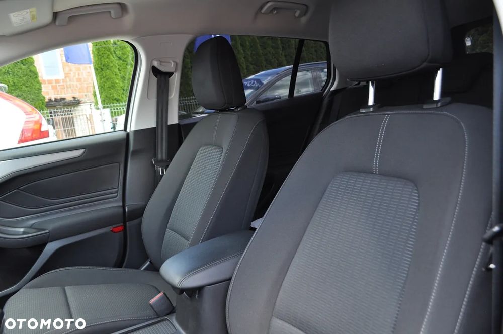 Ford Focus SW 1.5 EcoBlue Active Business - 22