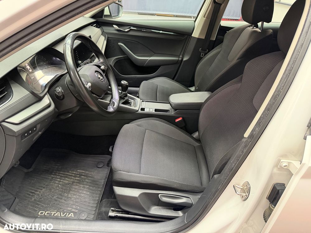 Skoda Octavia 2.0 TDI Ambition - 9