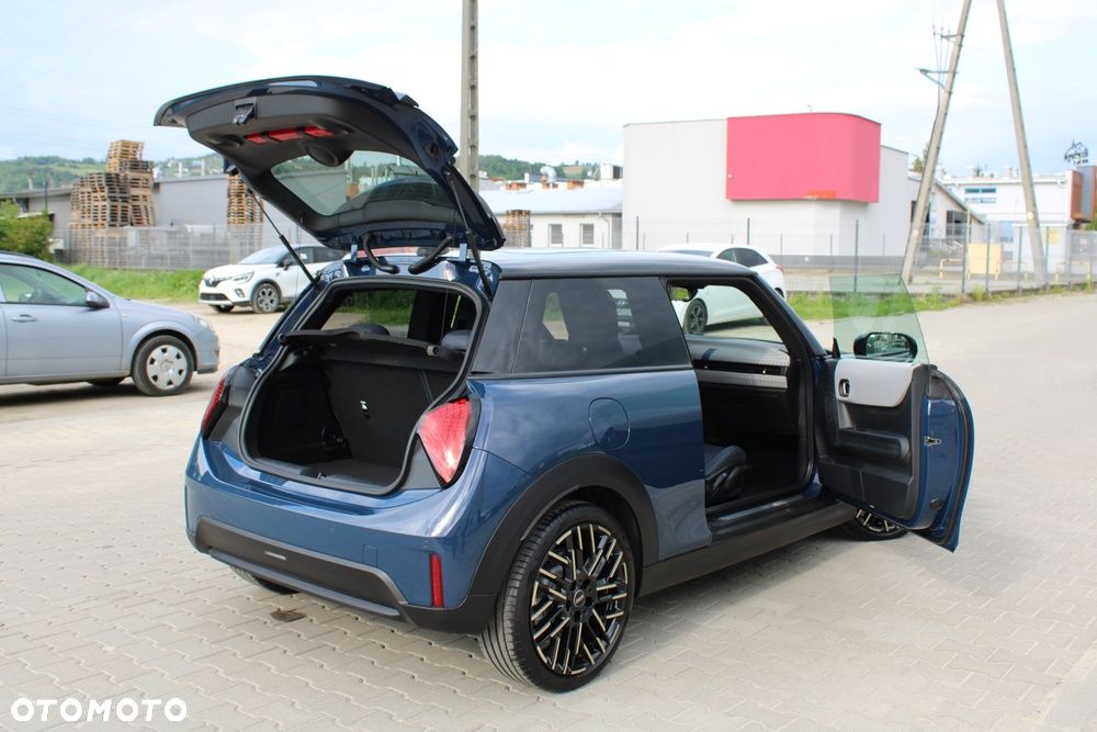 MINI Cooper S Favoured Trim - 17