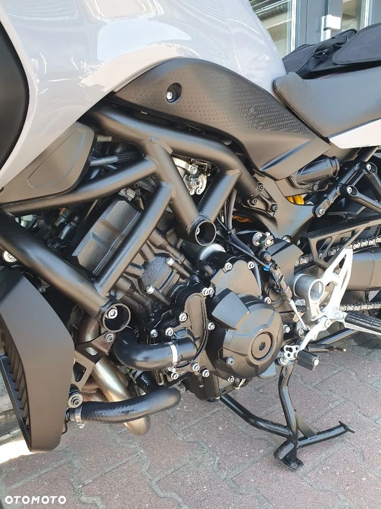 Yamaha NIKEN - 7