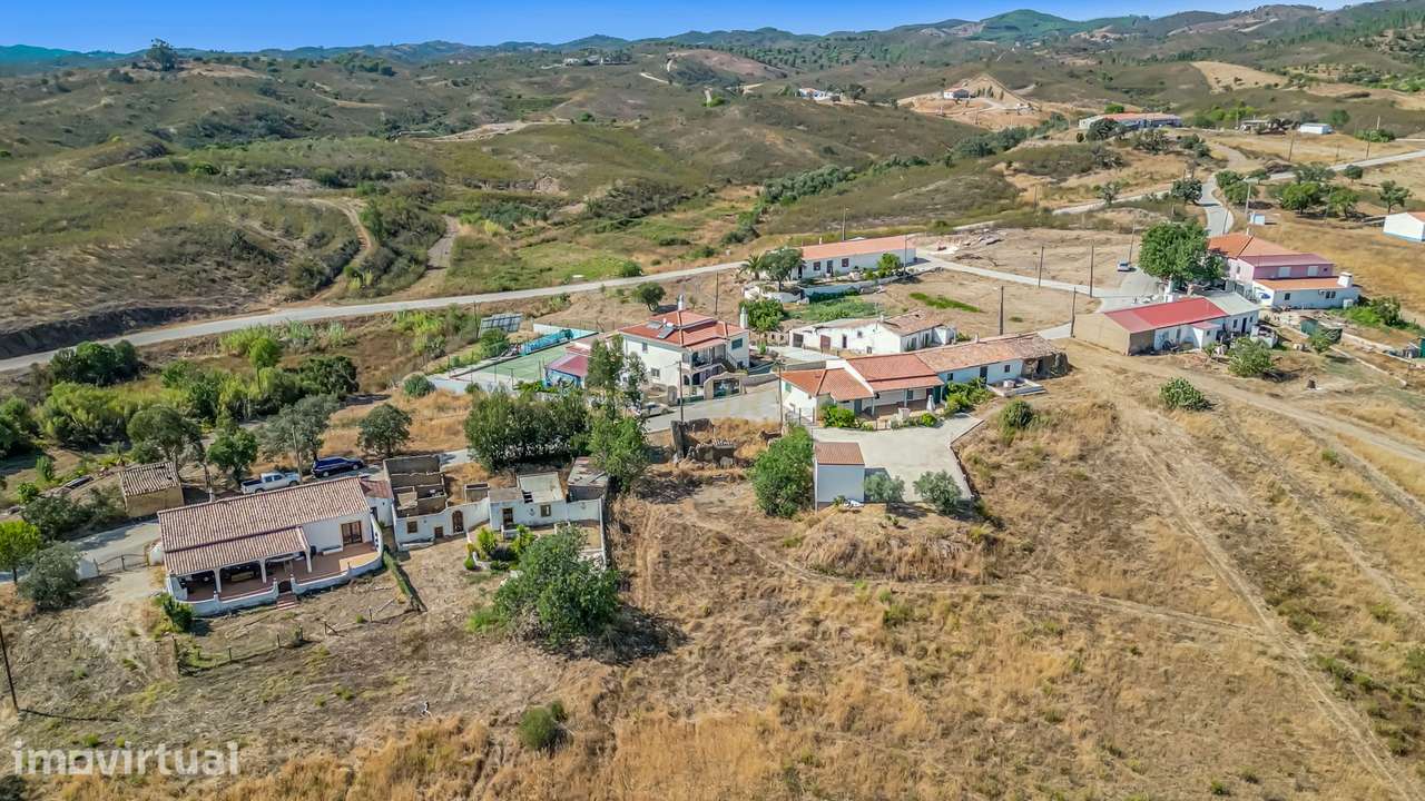 Terreno com Ruína - Excelente Preço - Grande imagem: 4/12