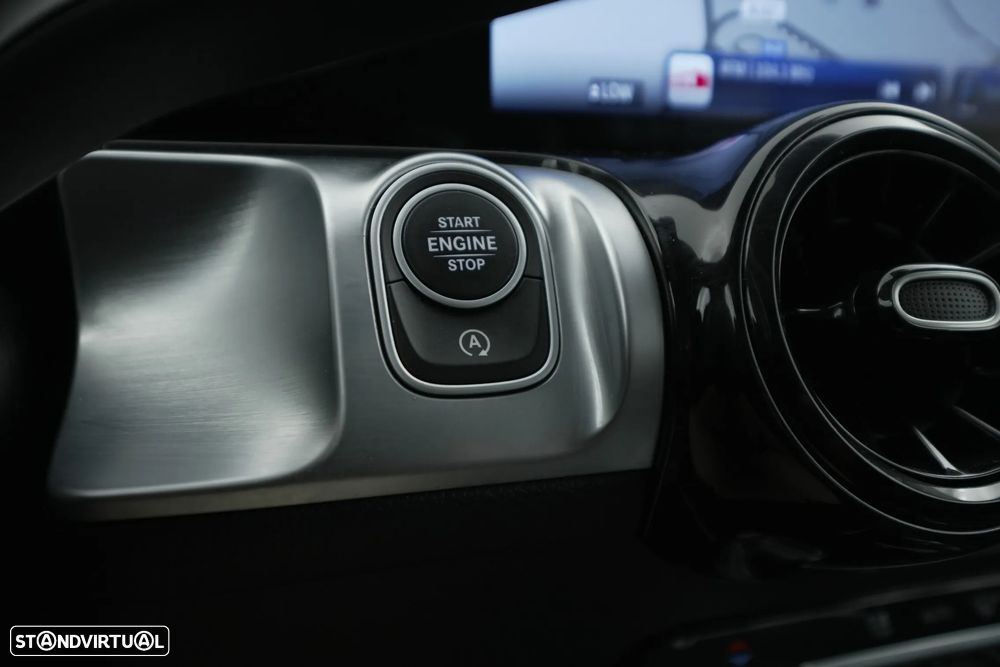Mercedes-Benz GLB 200 Style - 23