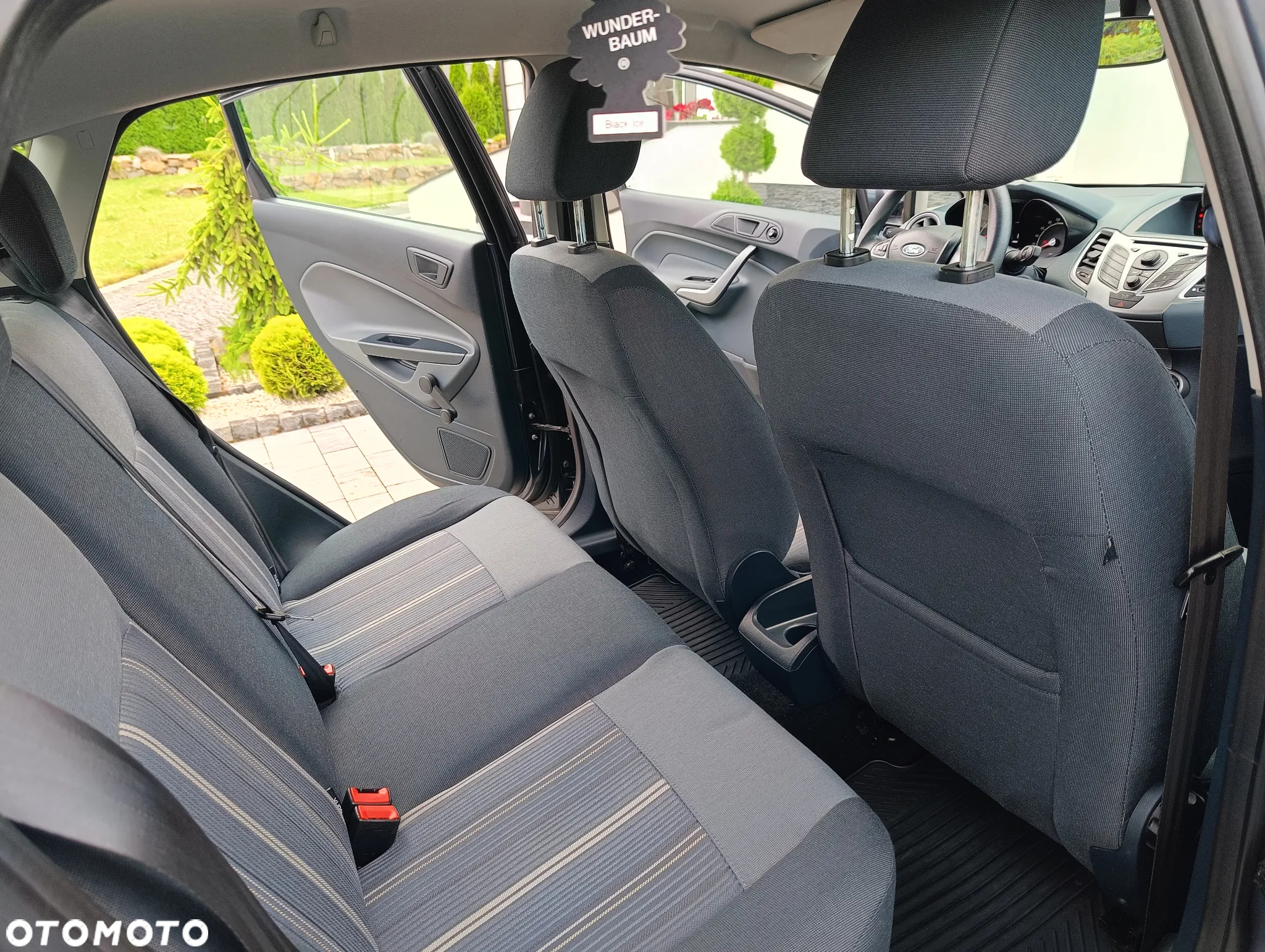 Ford Fiesta 1.25 Ambiente - 28