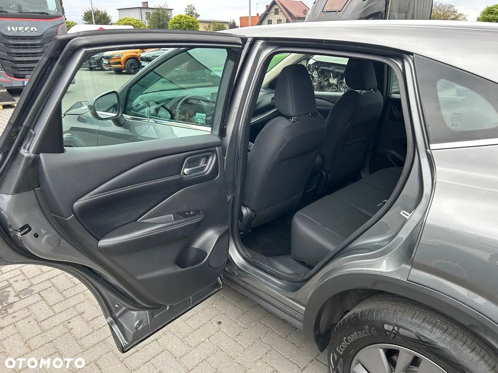 Nissan Qashqai 1.3 DIG-T mHEV N-Connecta Xtronic - 25