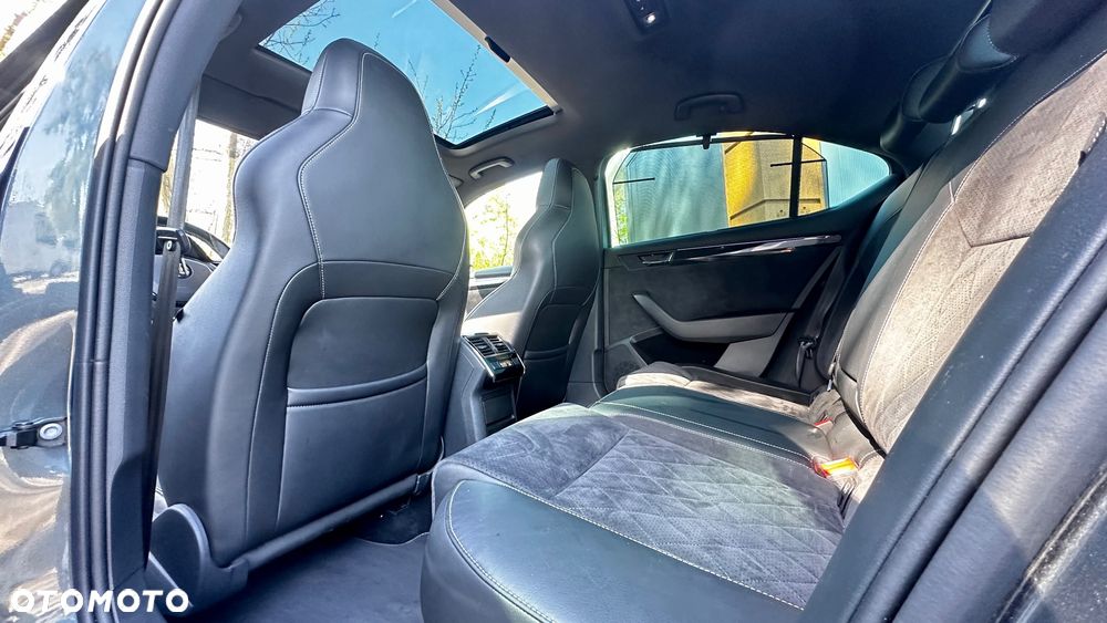 Skoda Superb 2.0 TSI DSG SportLine - 12