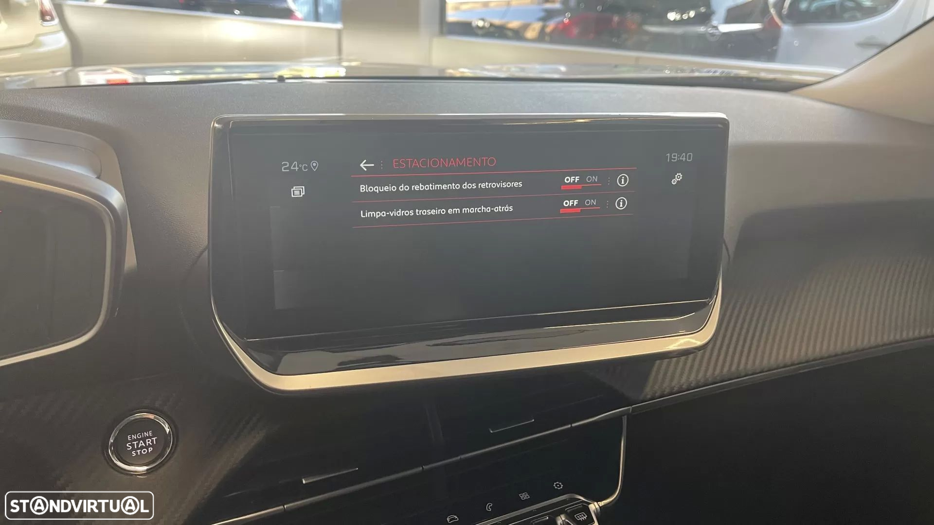Peugeot 2008 1.2 PureTech Allure EAT8 - 29