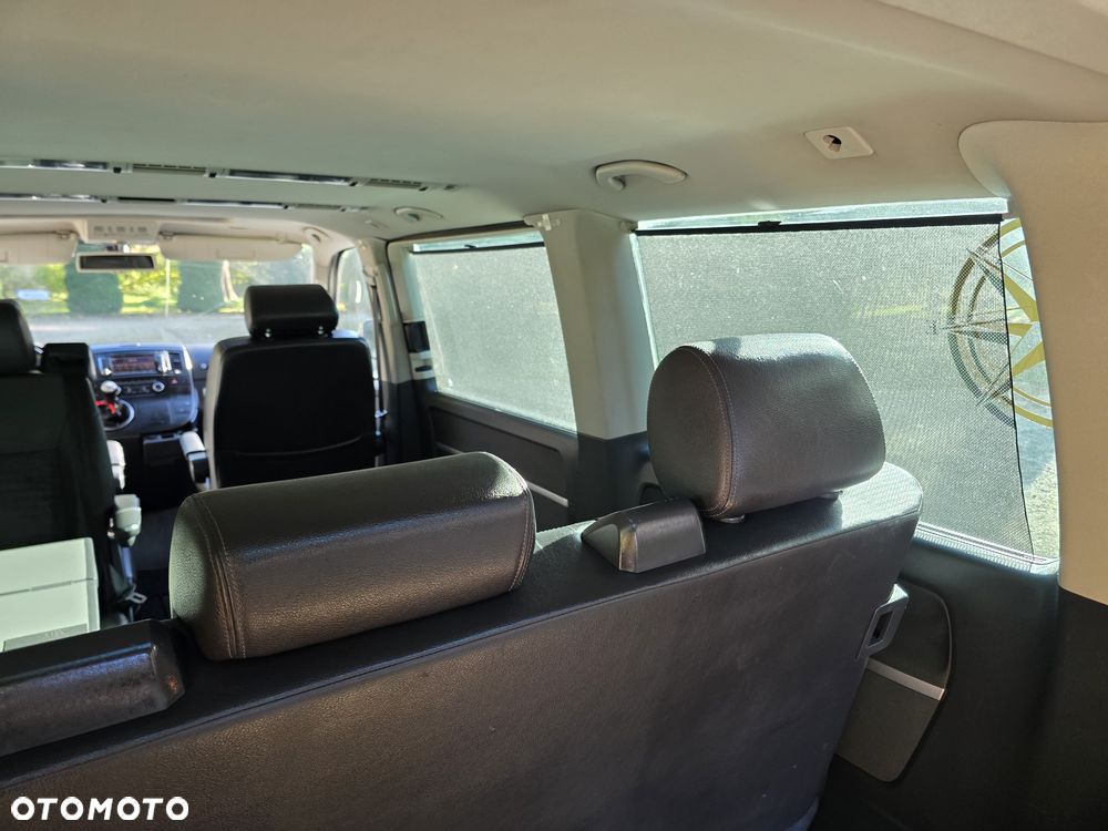 Volkswagen Multivan - 11