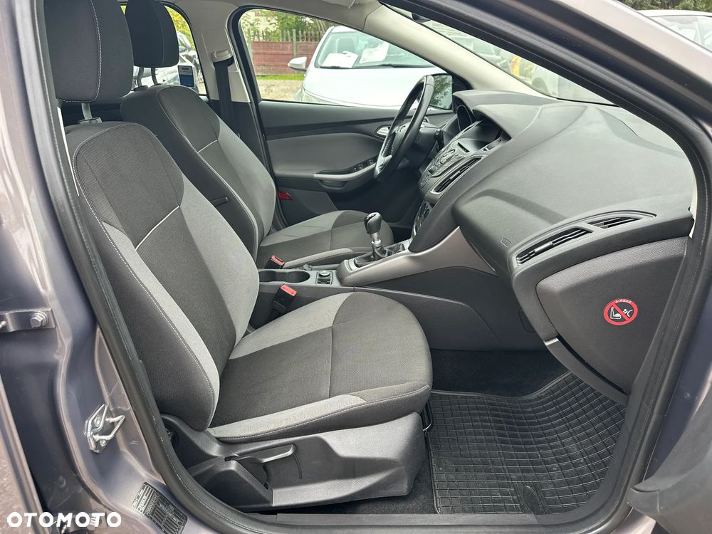 Ford Focus - 22