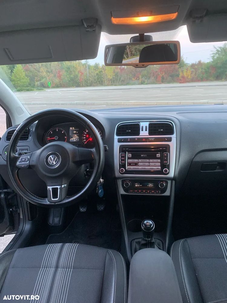 Volkswagen Polo 1.6 TDI MATCH - 5