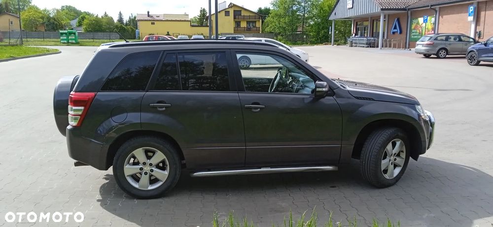 Suzuki Grand Vitara 2.4 Premium EU5 - 7