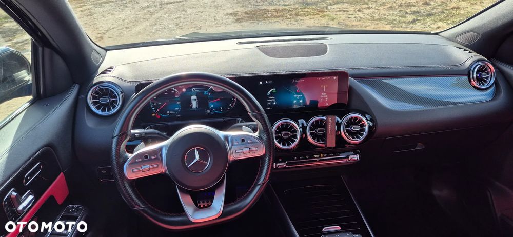 Mercedes-Benz GLA 200 - 9