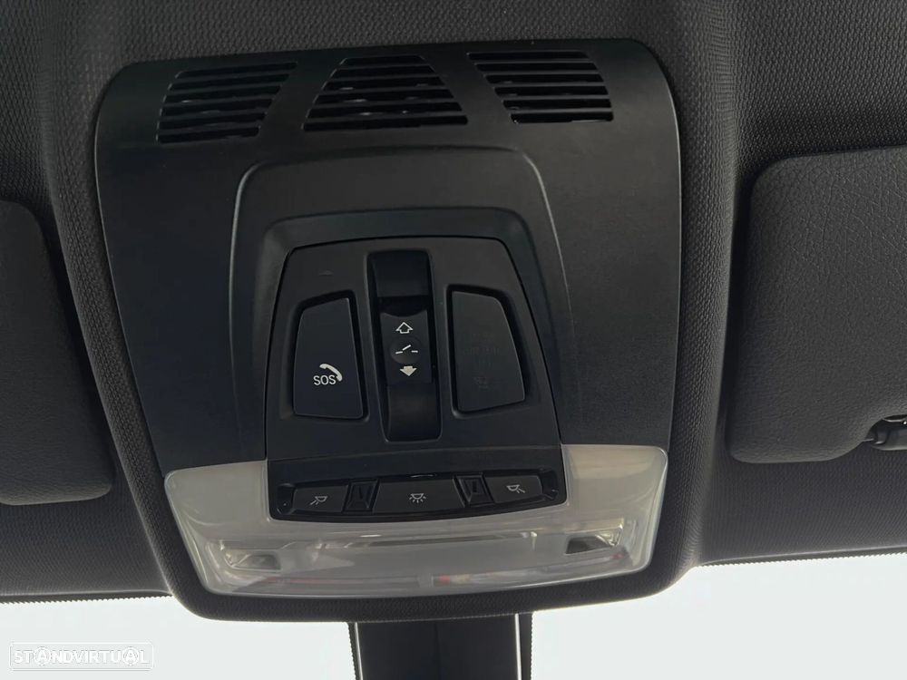 BMW 118 i Pack M - 16