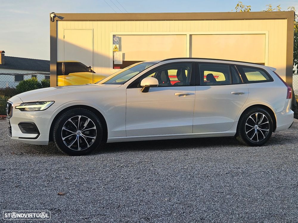 Volvo V60 2.0 D3 Momentum - 3