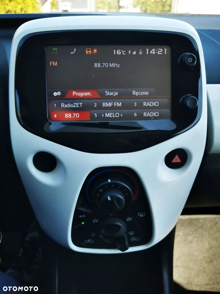 Peugeot 108 VTI 68 Top Style - 26