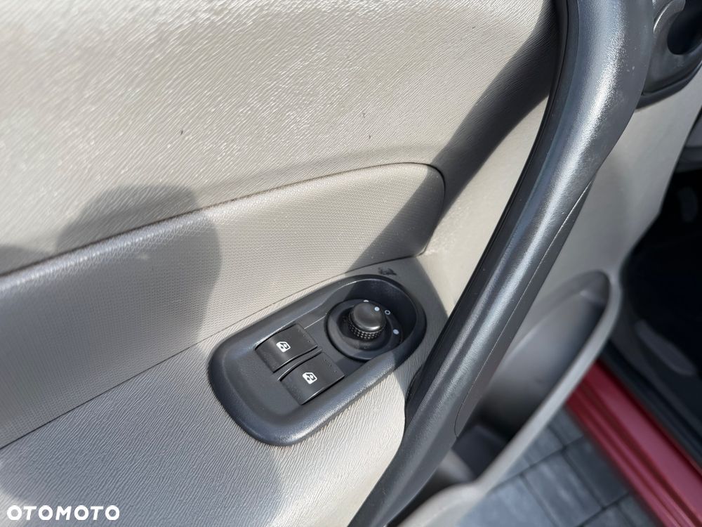 Renault Kangoo 1.5 dCi Oasis - 21