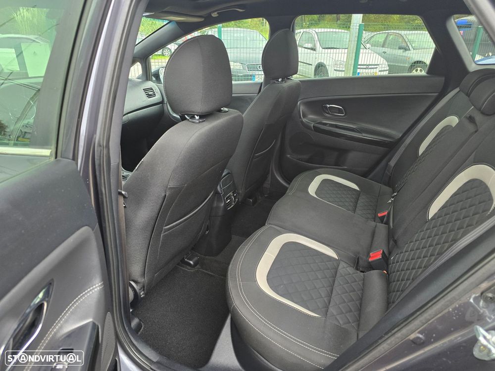 Kia Ceed SW 1.6 CRDi GT Line 7DCT - 18