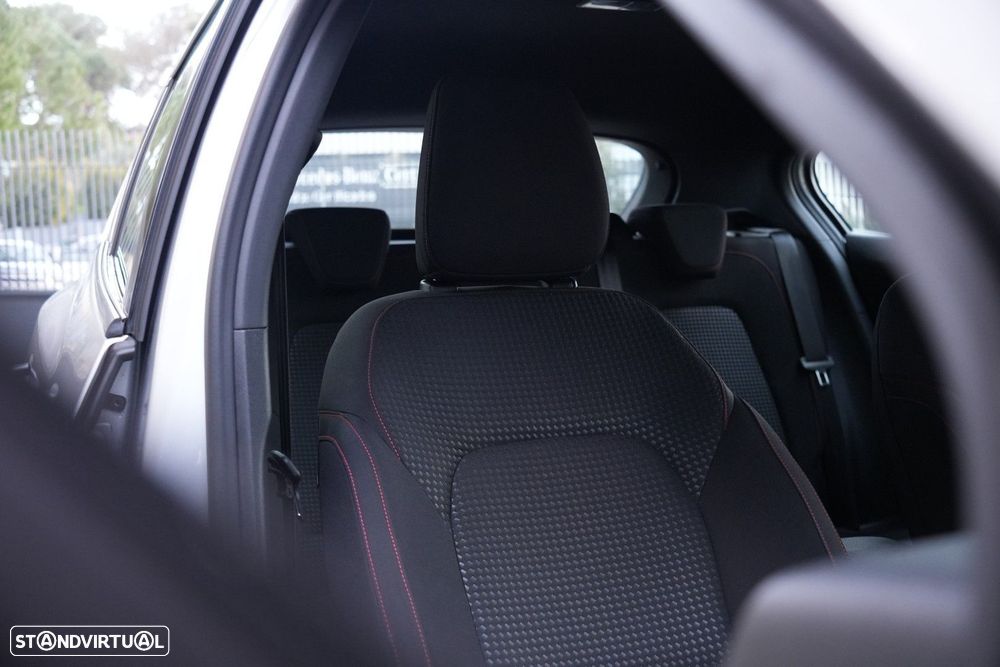 Ford Focus 1.0 EcoBoost MHEV ST-Line - 26