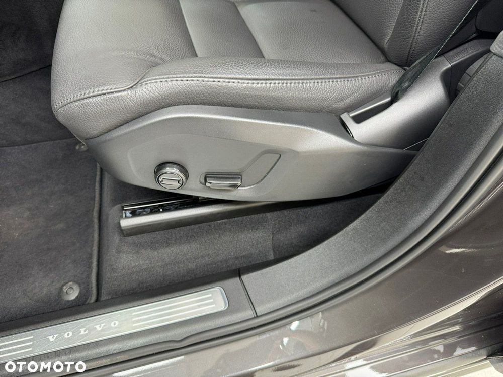 Volvo XC 90 T8 AWD Plug-In Hybrid Core Bright 7os - 20