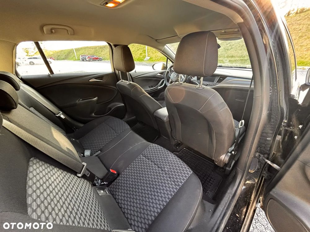 Opel Astra 1.4 T Enjoy - 12