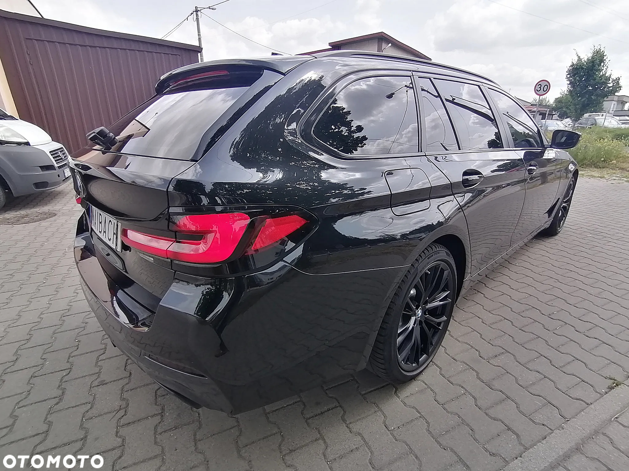 BMW Seria 5 520d Touring M Sport Edition - 5