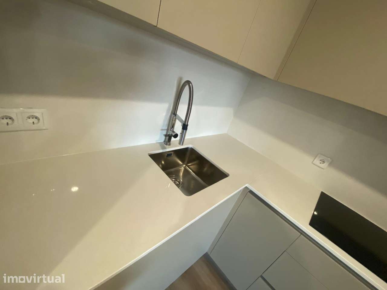 T0+Piso inferior — Sande S. Clemente, Guimarães — 175 000 € - Grande imagem: 3/19