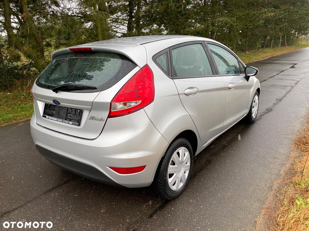 Ford Fiesta 1.25 Celebration - 4