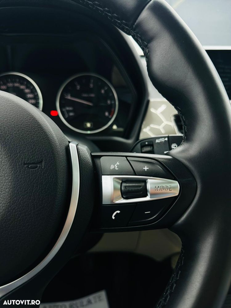 BMW X1 xDrive18d xLine - 33