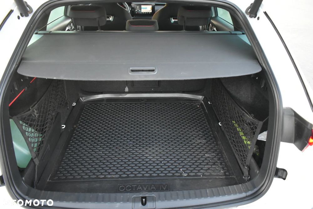 Skoda Octavia 2.0 TDI 4x4 RS DSG - 19