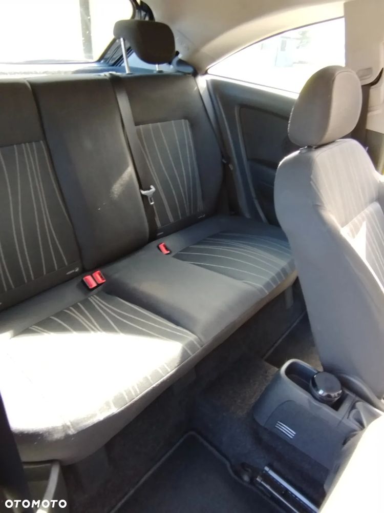 Opel Corsa 1.4 16V - 8