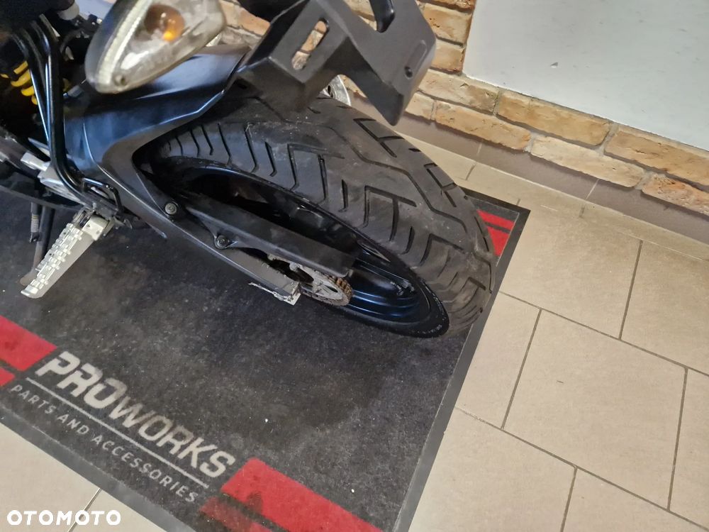 Yamaha YZF - 11