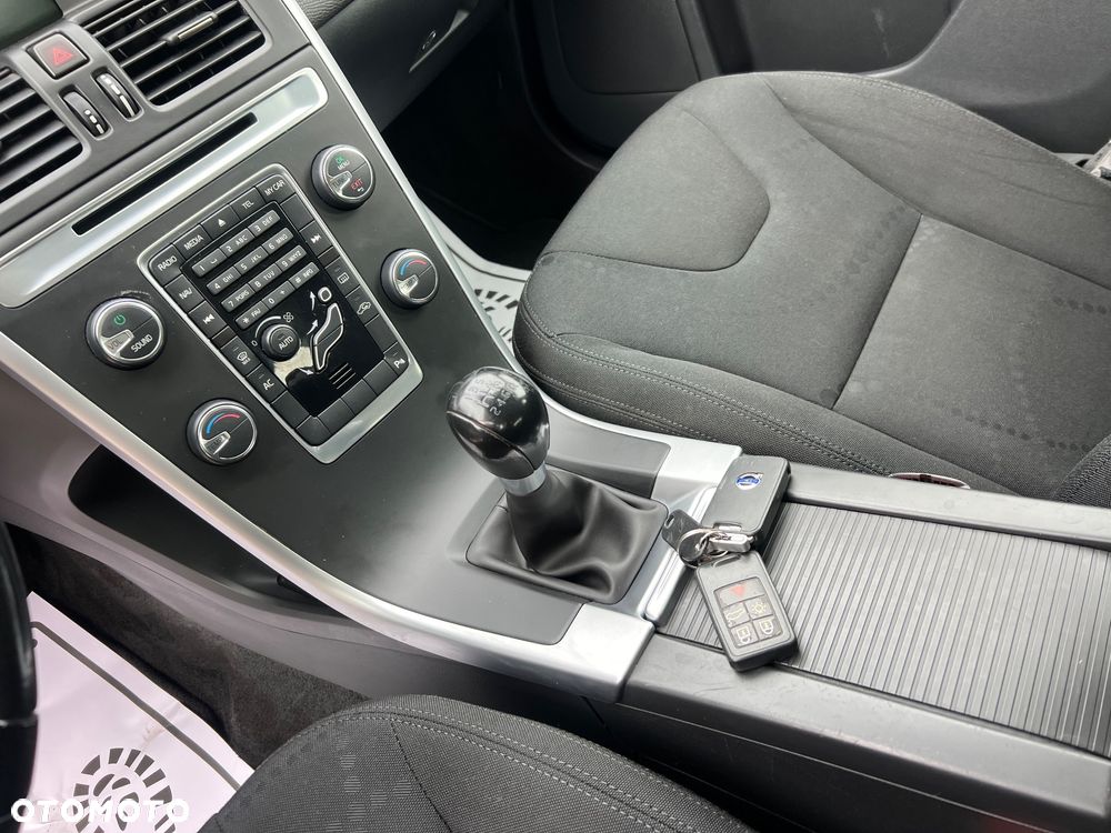 Volvo XC 60 - 21